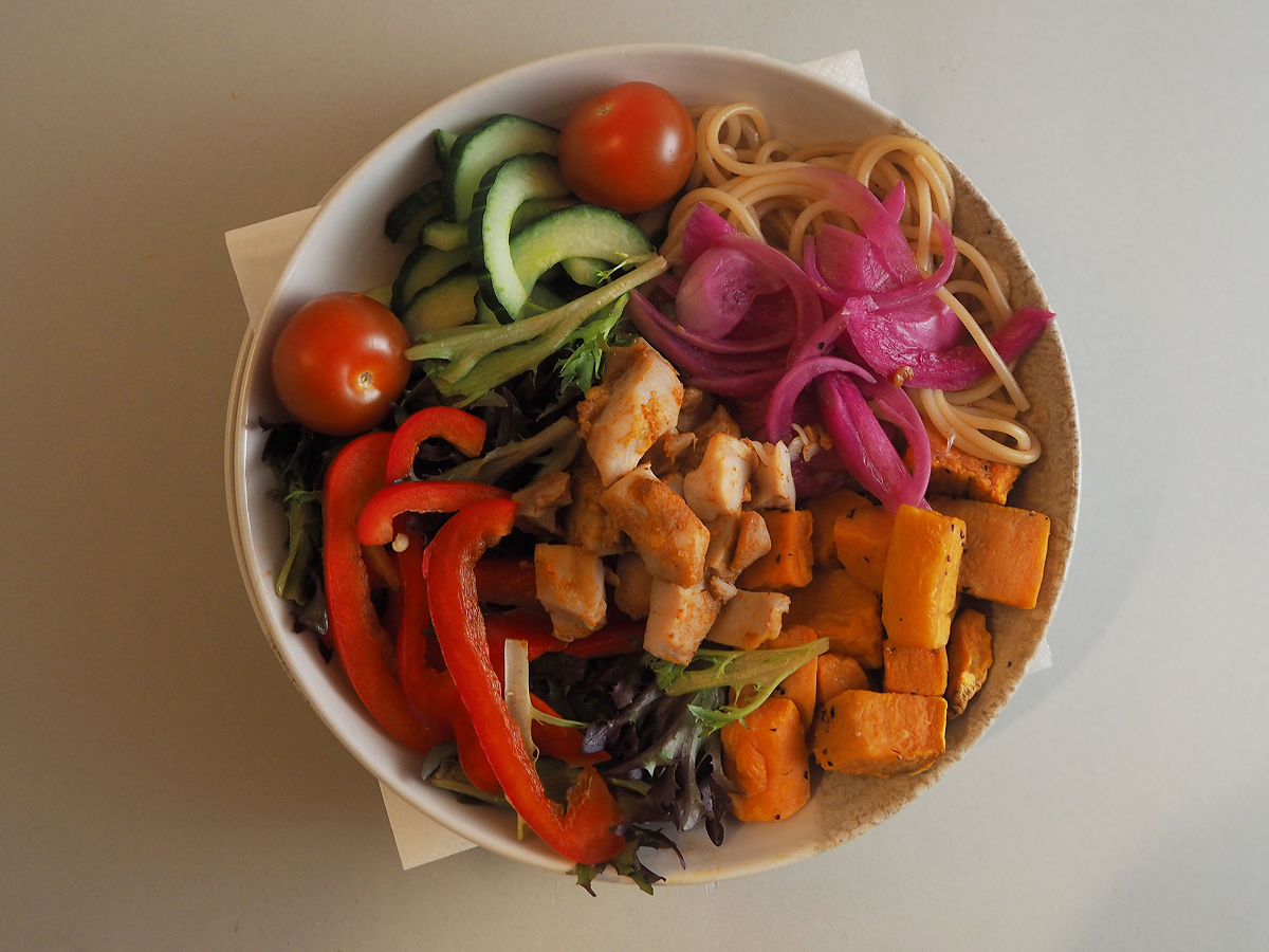 Nuddelsalat med kylling